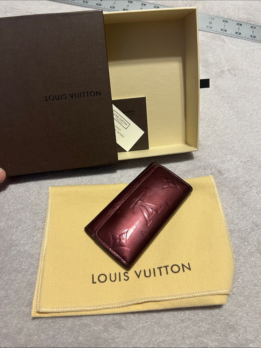 Louis Vuitton Burgundy Embossed Vernis Leather Key Holder